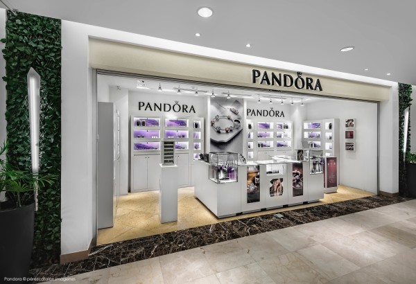 pandora botiques luxury avenue professional photography interior architecture cancun riviera maya